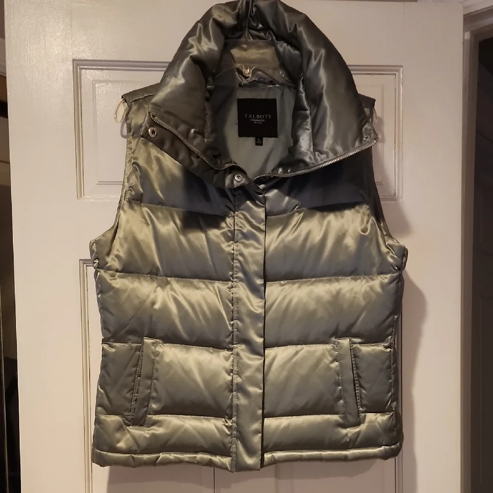 Talbots Shimmering Silver Puffer Vest - Picture 3 of 9